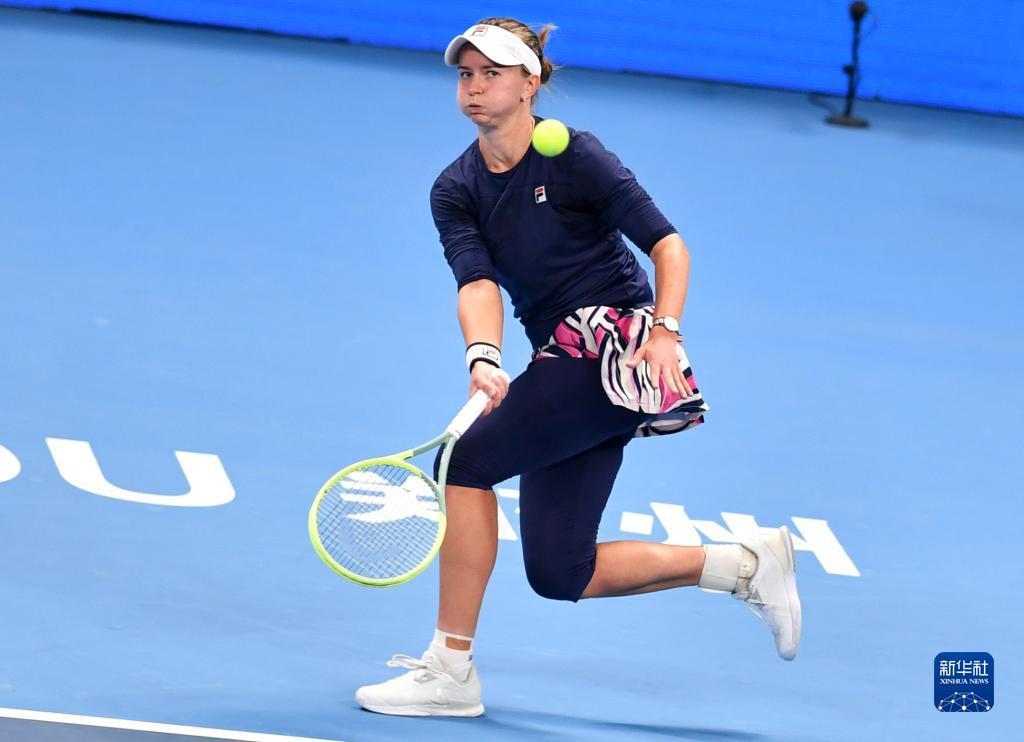 在足球场上 在足球场上